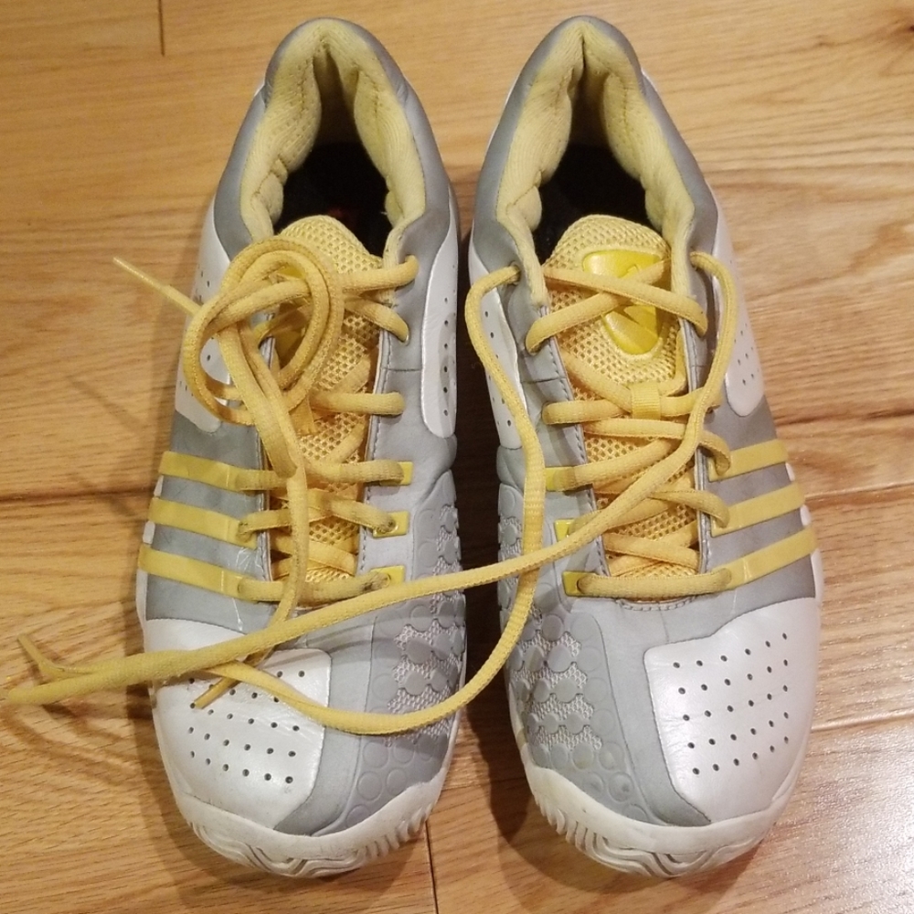 MI ADIDAS MILWAUKEE yellow white slv GUC Sneakers